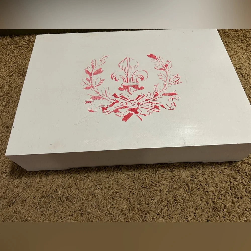 Gorgeous old silverware box chalk painted and waxed Fleur-de-lis